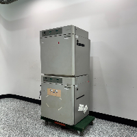 VWR CO2 Double Stacked Incubator image 1